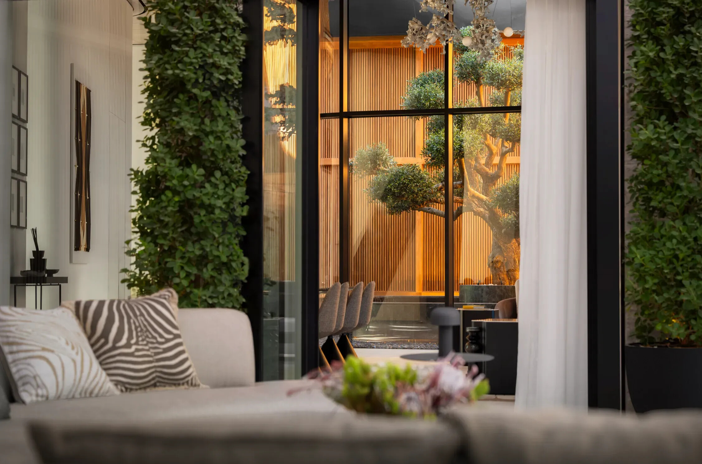 The Opus Penthouse Designed By Zaha Hadid, picture 13
