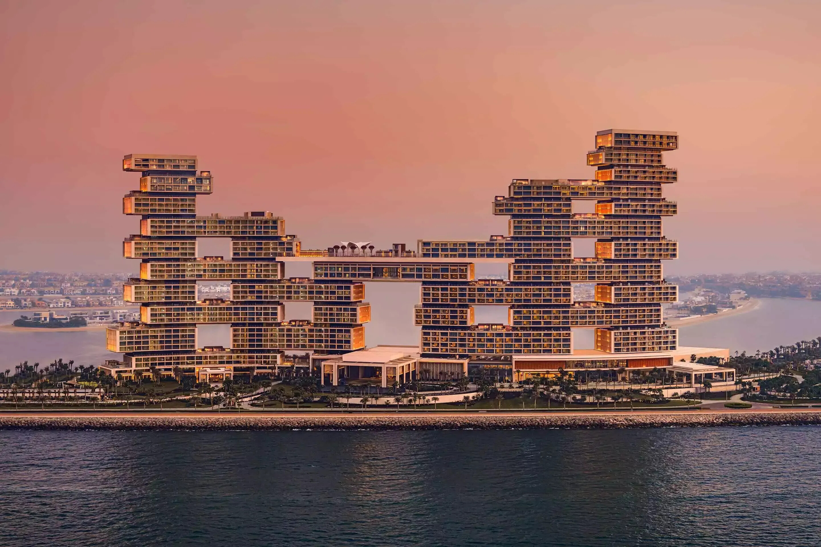 Video tour for Atlantis The Royal Residences