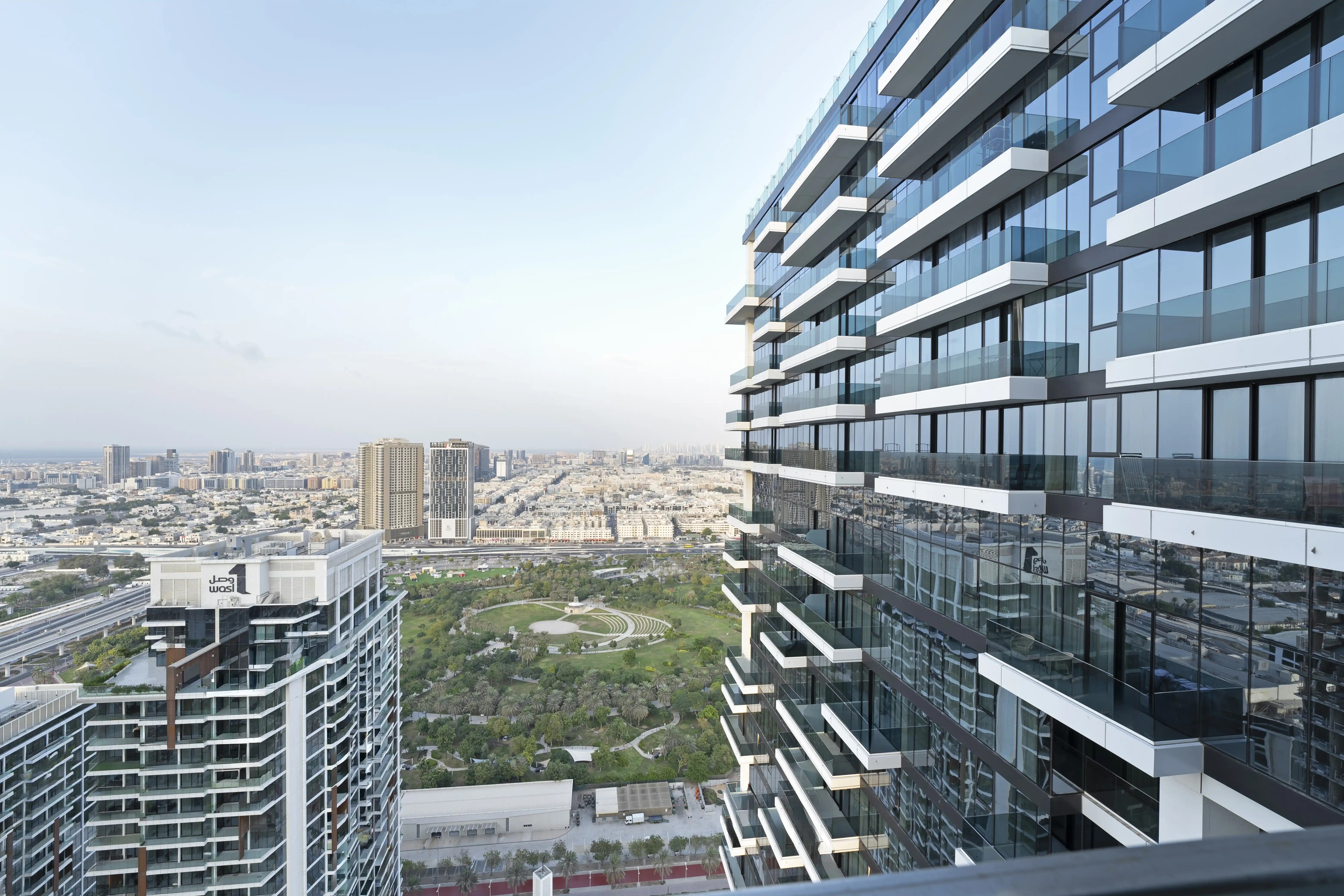 1 Residences, picture 8